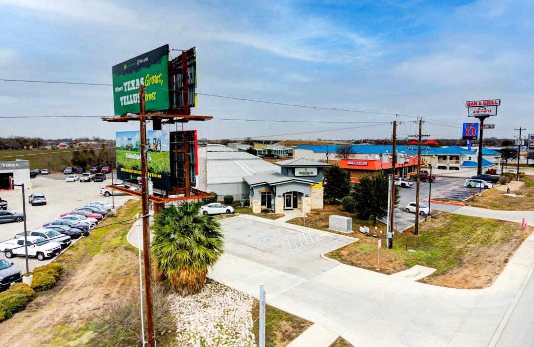 Storage King USA - Seguin, TX - 1842 W. I-10 media 6