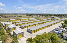 Storage King USA - Seguin, TX - Lettau Ave. Thumbnail 6