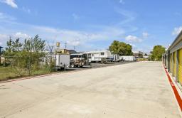 Storage King USA - Seguin, TX - Lettau Ave. Thumbnail 4