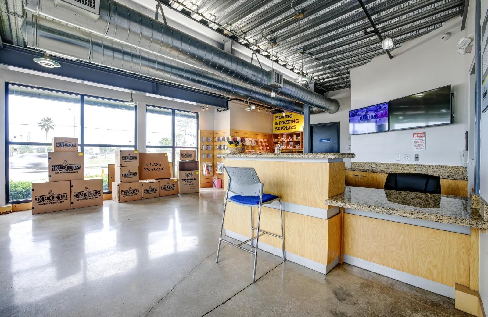 Descriptive alt text