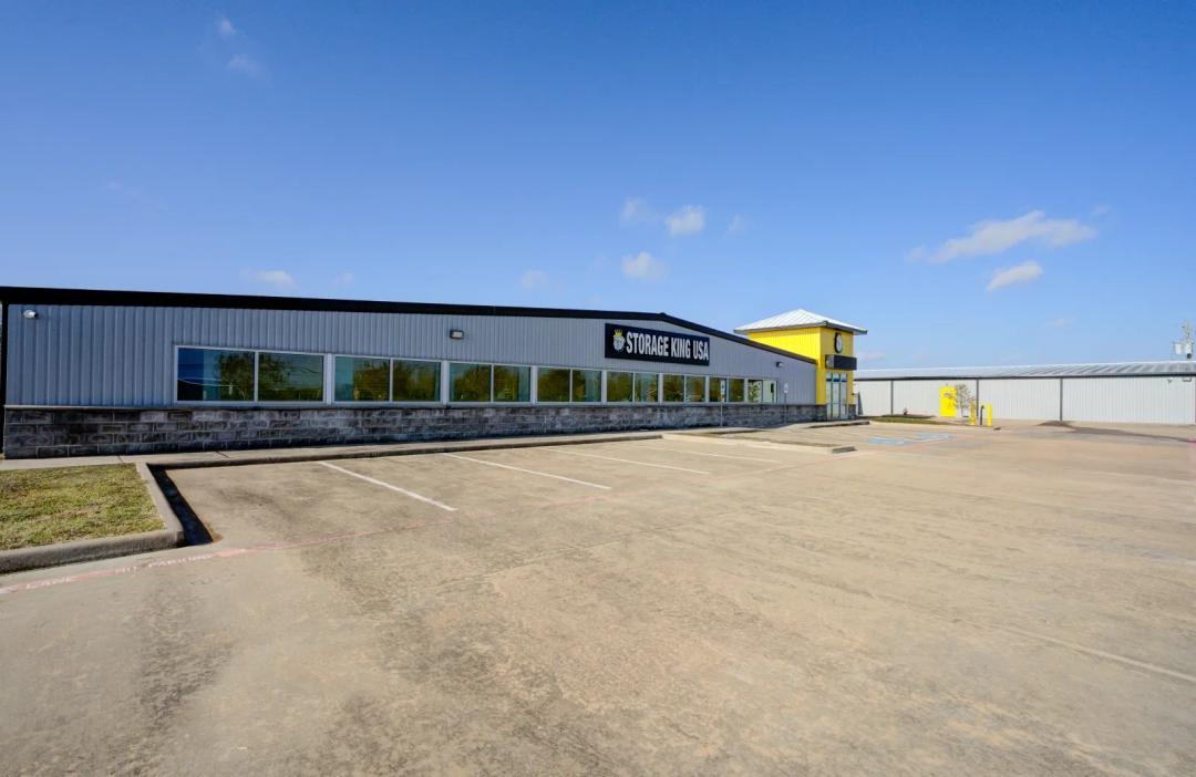 Storage King USA - League City - State Hwy 3 media 7