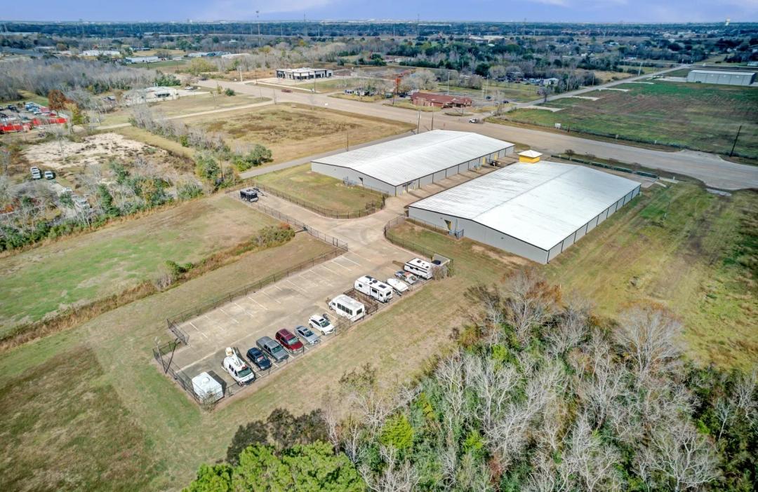 Storage King USA - League City - State Hwy 3 media 10