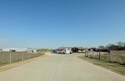 Storage King USA - Fort Worth Drive Thumbnail 6