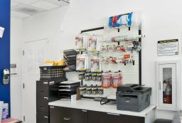 Storage King USA - Tucson - Fort Lowell Rd. Thumbnail 5