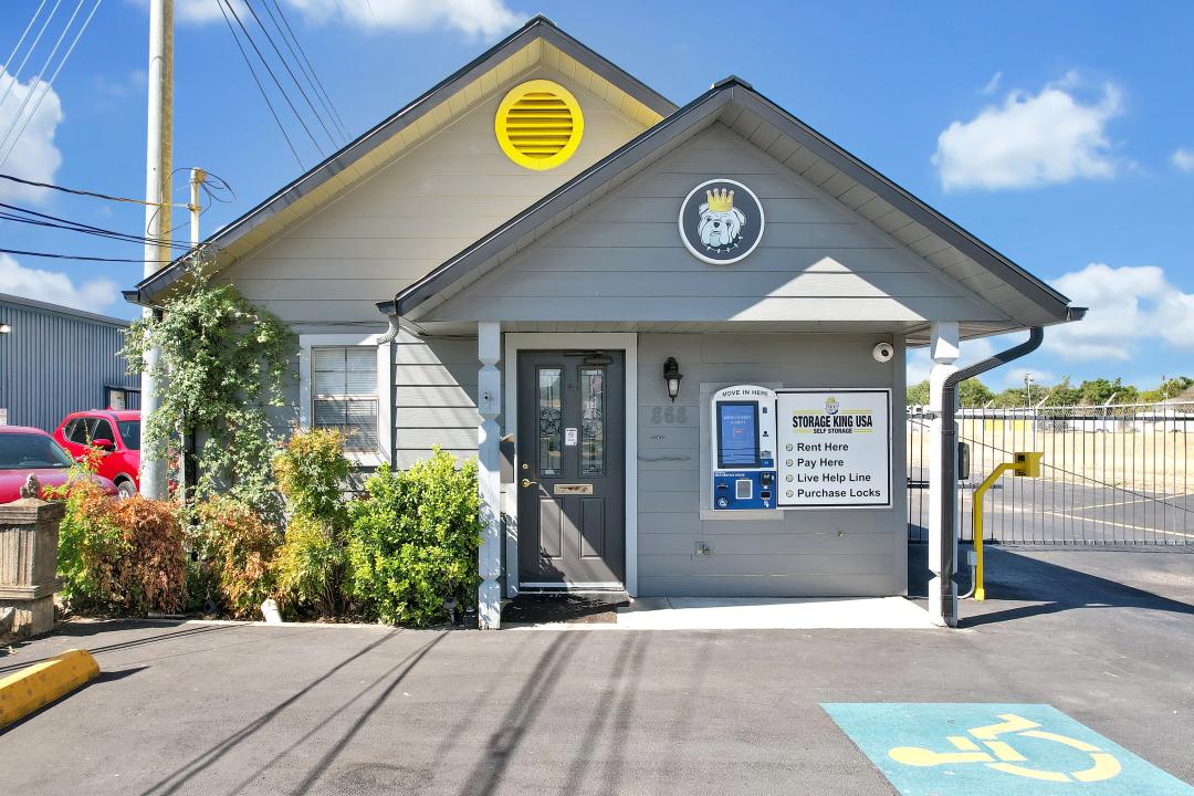 Storage King USA - New Braunfels, TX media 1