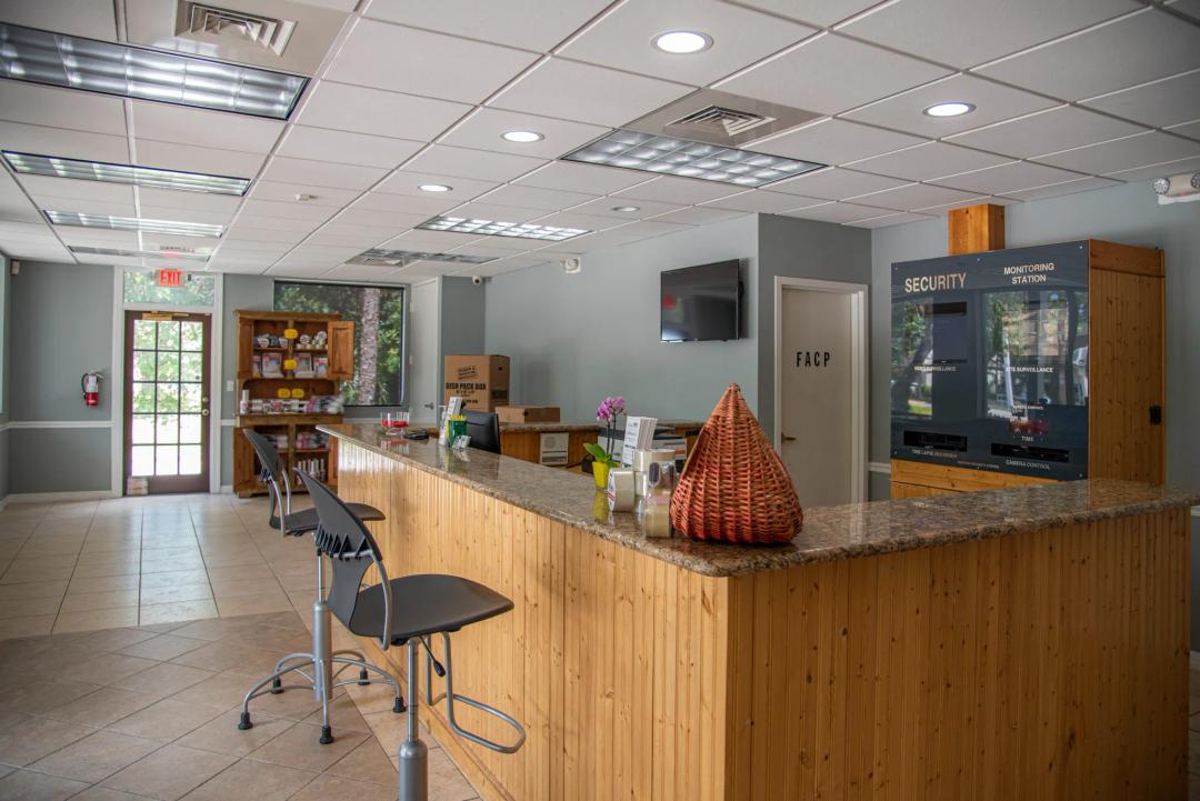 Storage King USA - Naples - Radio Rd media 3