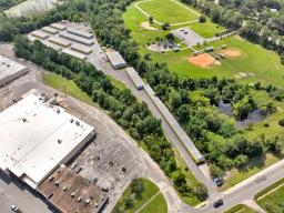 Storage King USA - Parkmore Plaza Thumbnail 6