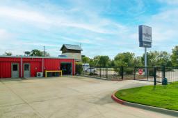 Storage King USA - College Station, TX Thumbnail 10