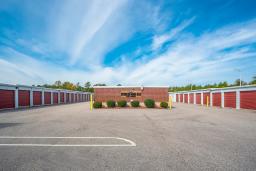 Storage King USA - Hope Mills, NC Thumbnail 4