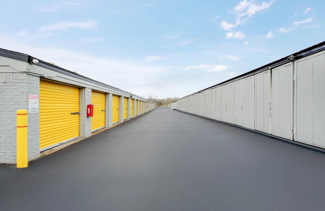 Storage King USA - Cedar Bayou media 7