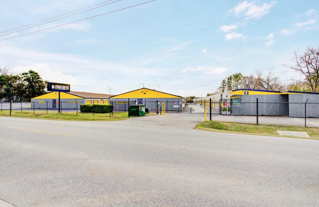 Storage King USA - Cedar Bayou media 2