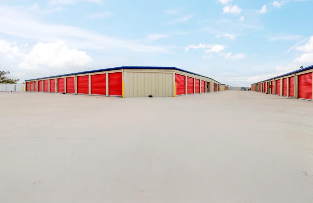 Storage King USA - Manor Hwy 290 media 5