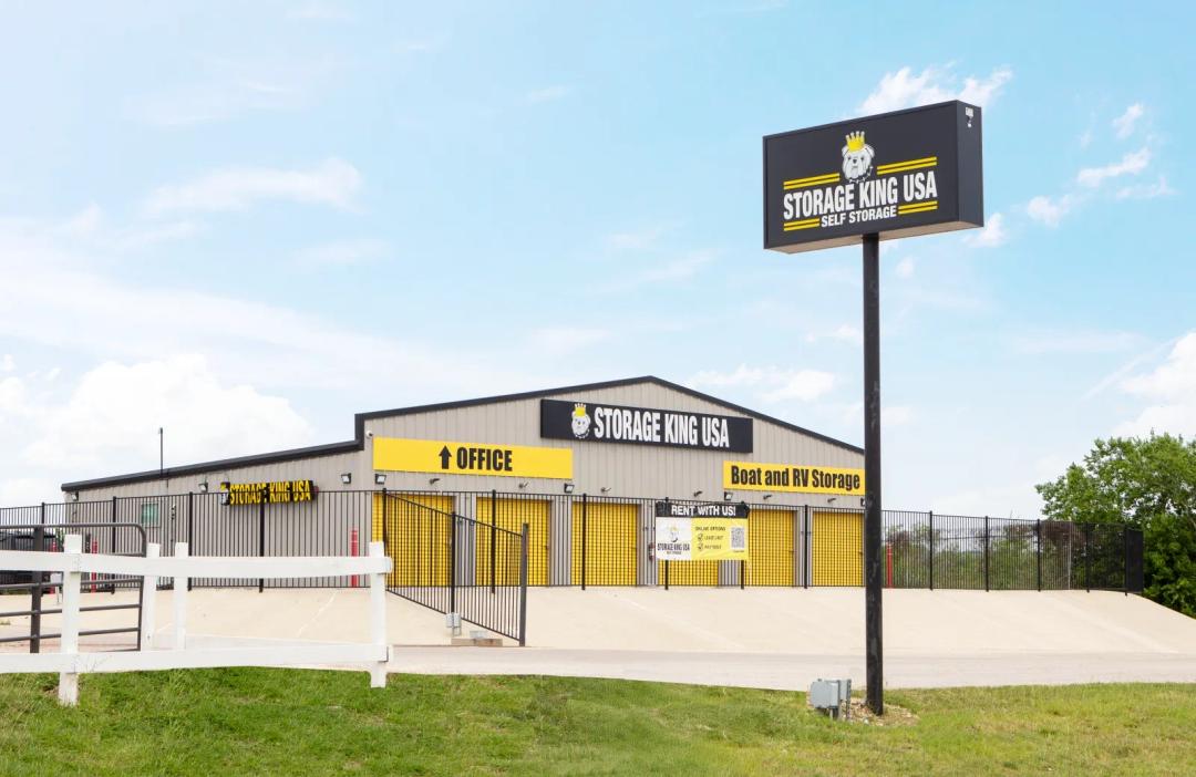 Storage King USA - Camino Real media 2