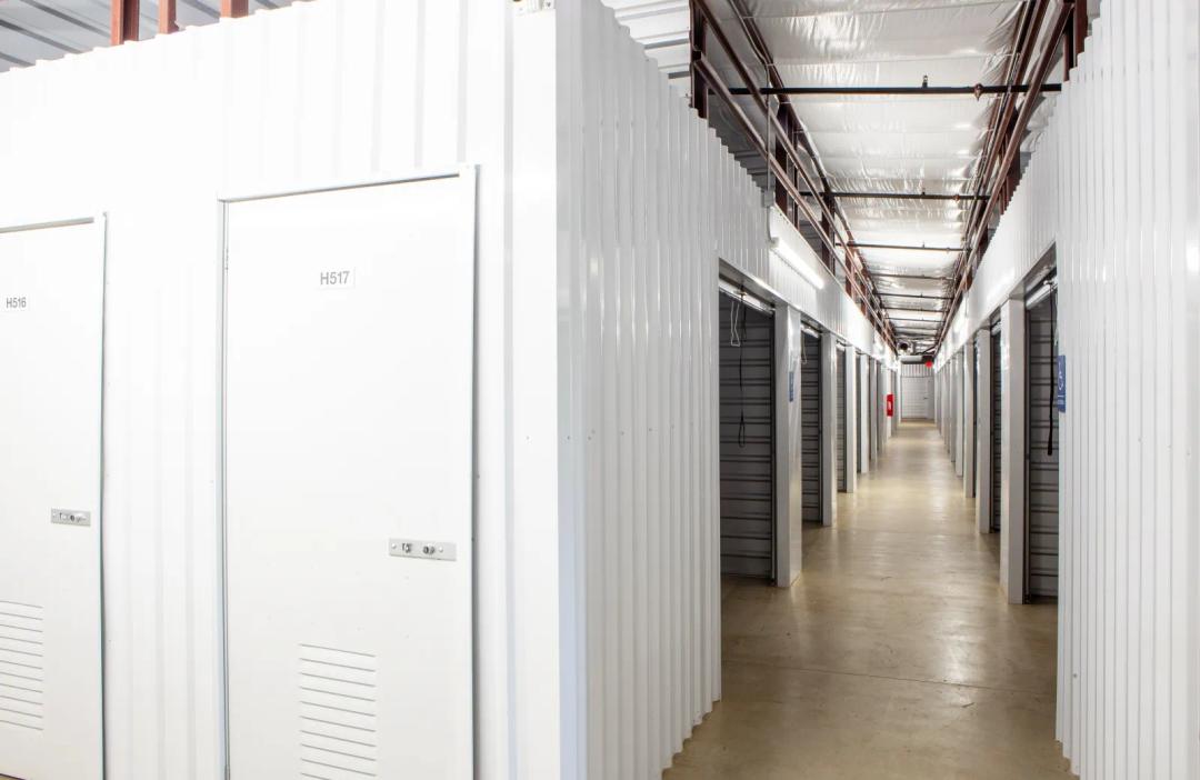 Storage King USA - Camino Real media 8