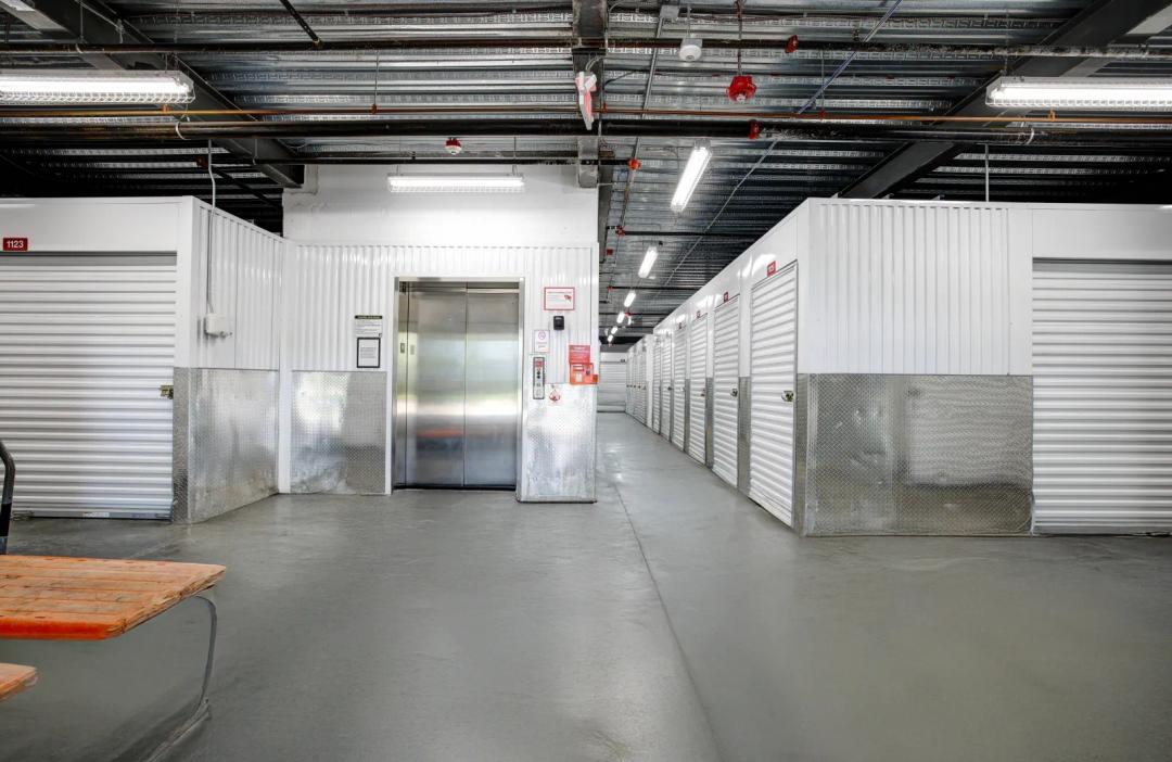 Storage King USA - Dixie Hwy media 13