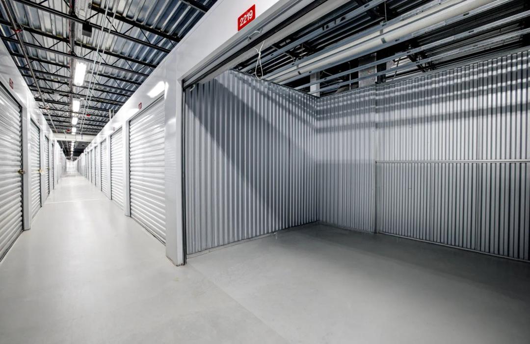 Storage King USA - Dixie Hwy media 17