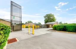 Storage King USA - Hook Road Thumbnail 14