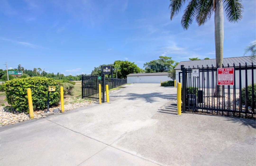 Storage King USA - 17625 Tamiami Trail media 15