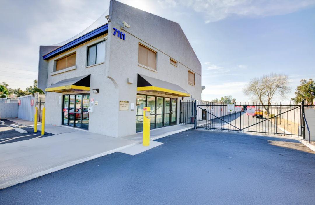 Storage King USA - Phoenix - Indian School media 3