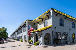 Storage King USA - Denver, CO Thumbnail 2