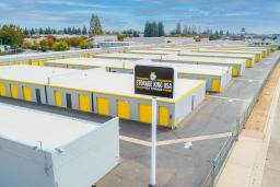 Storage King USA - Fresno, CA Thumbnail 2