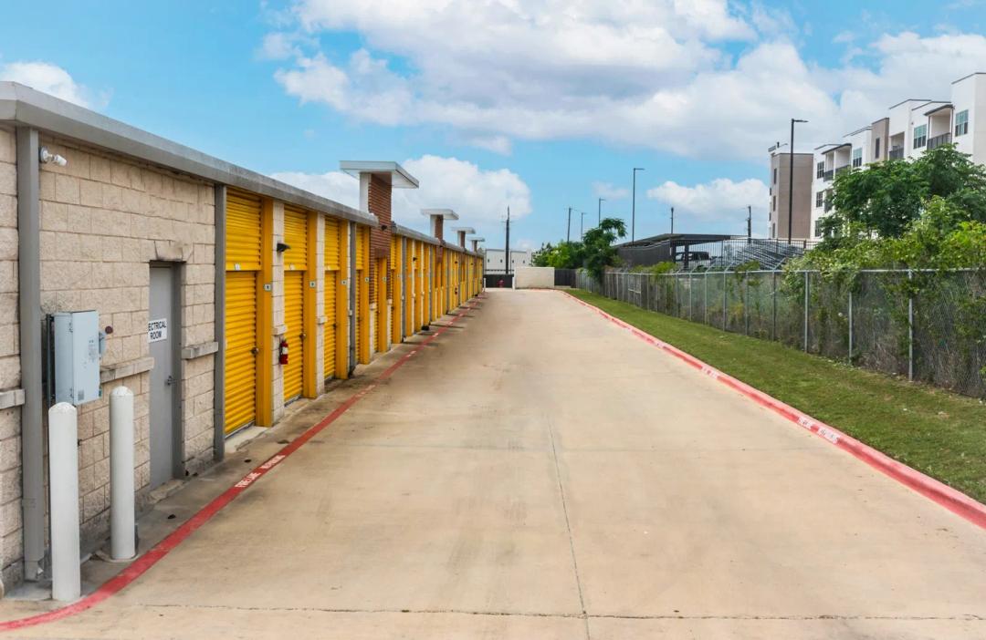 Storage King USA - Kyle, TX media 5