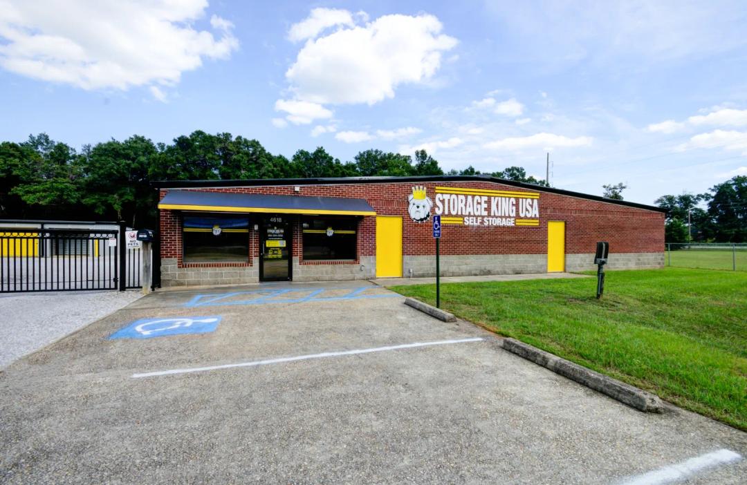 Storage King USA - Pace - Lori Lane media 2