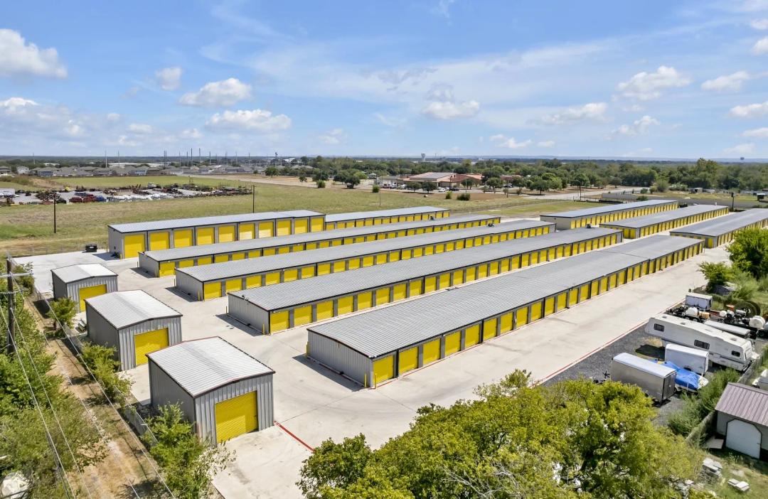 Storage King USA - Seguin, TX - Lettau Ave. media 6