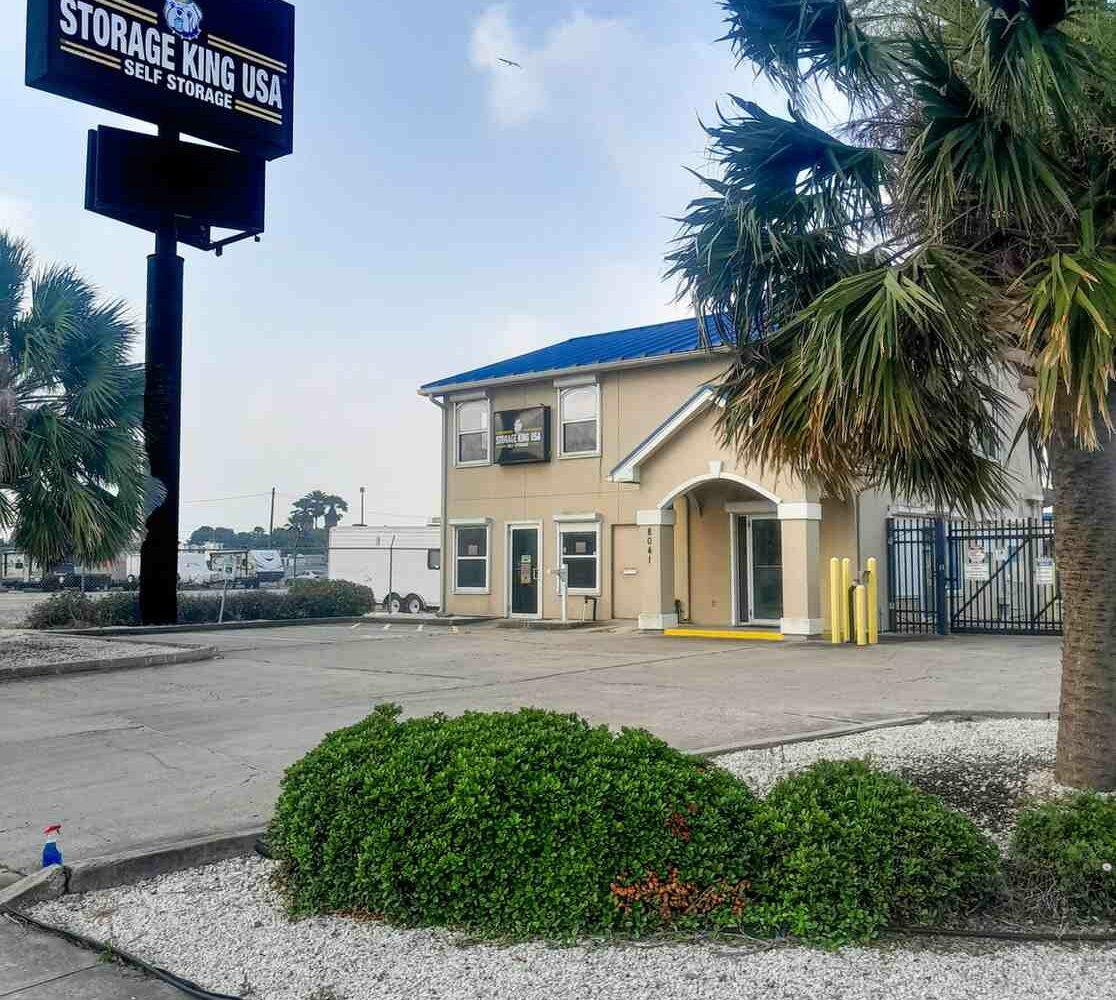 Graphic for Andover Properties Acquires Premium Self-Storage Facility in Corpus Christi, TX