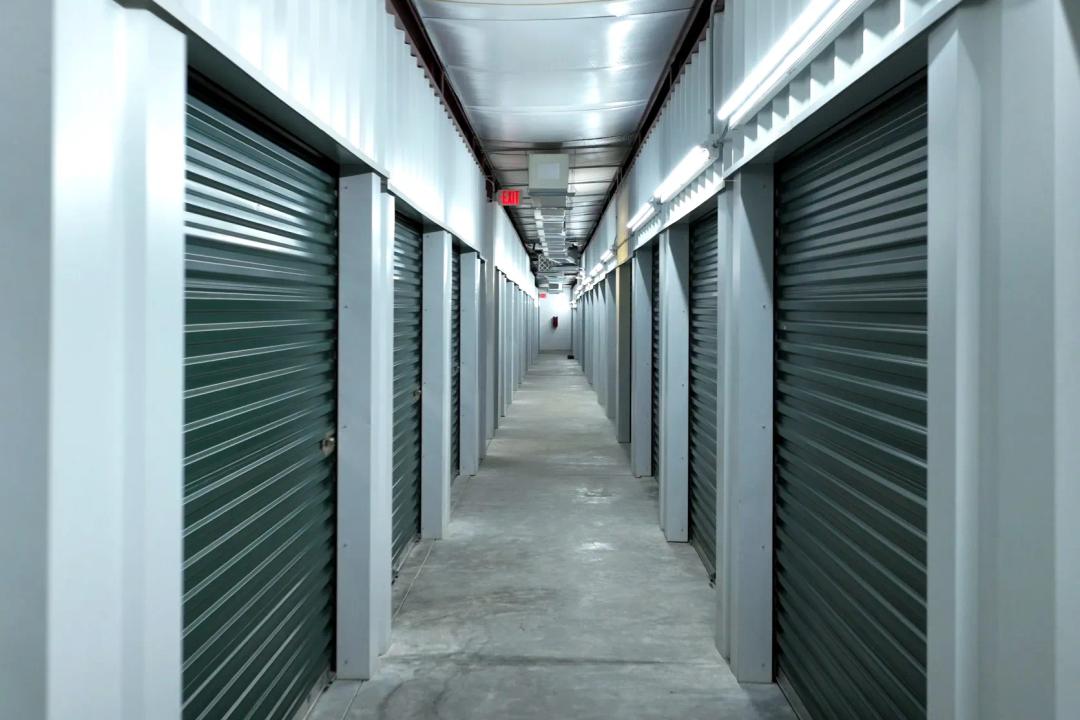 Storage King USA - Mt Plymouth Loop media 6