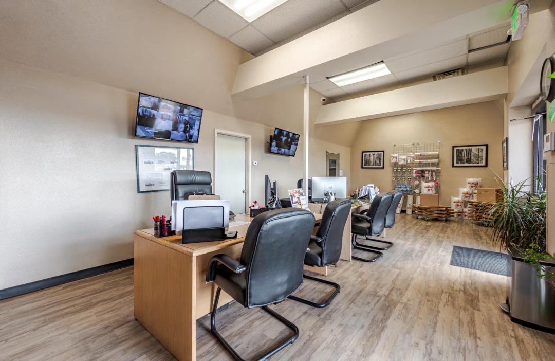 Storage King - Edison Ave media 4