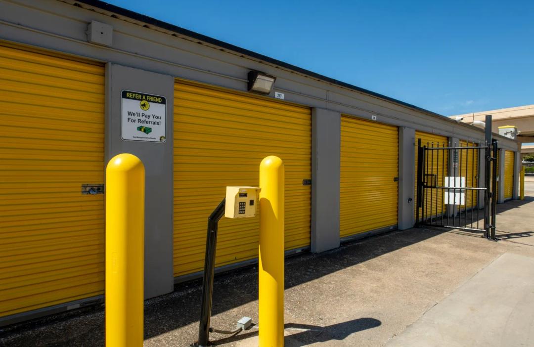 Storage King USA - 8500 LBJ Freeway - Dallas, TX media 3