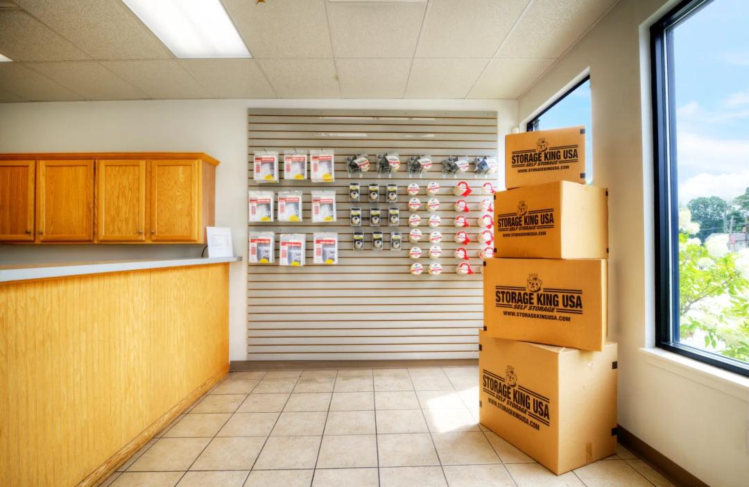 Storage King USA - Hook Road media 9