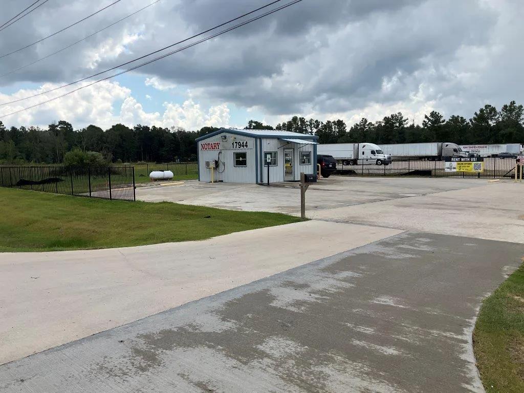 Storage King USA - Hwy 242 Conroe media 2