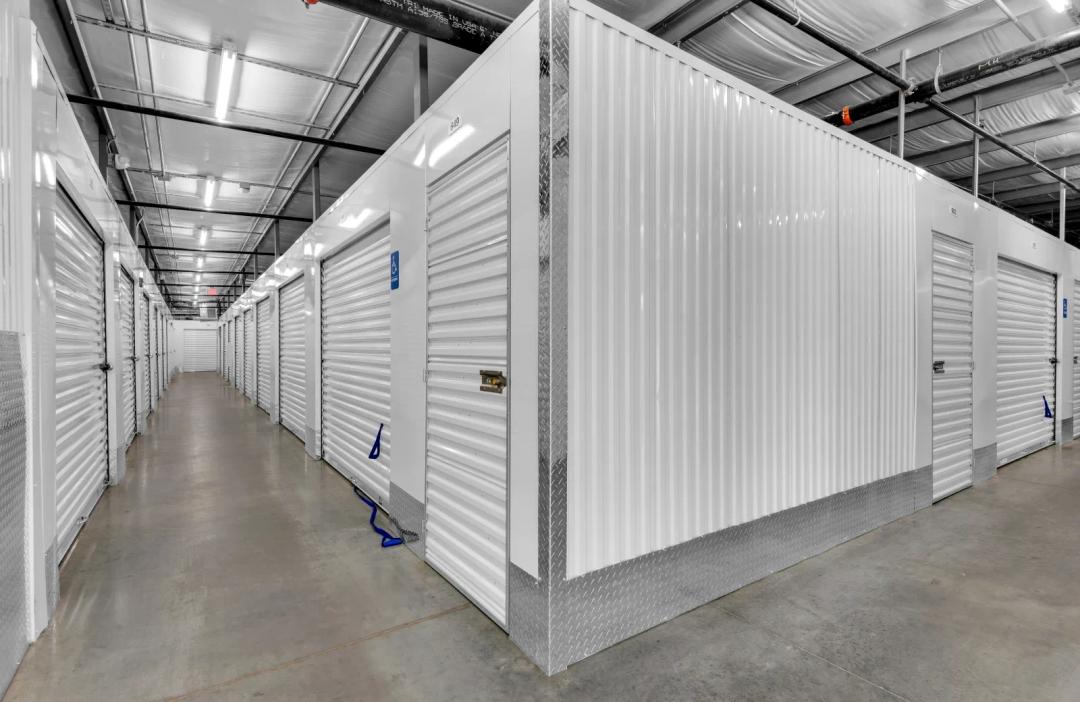 Storage King USA - Pensacola - Mobile Hwy media 7